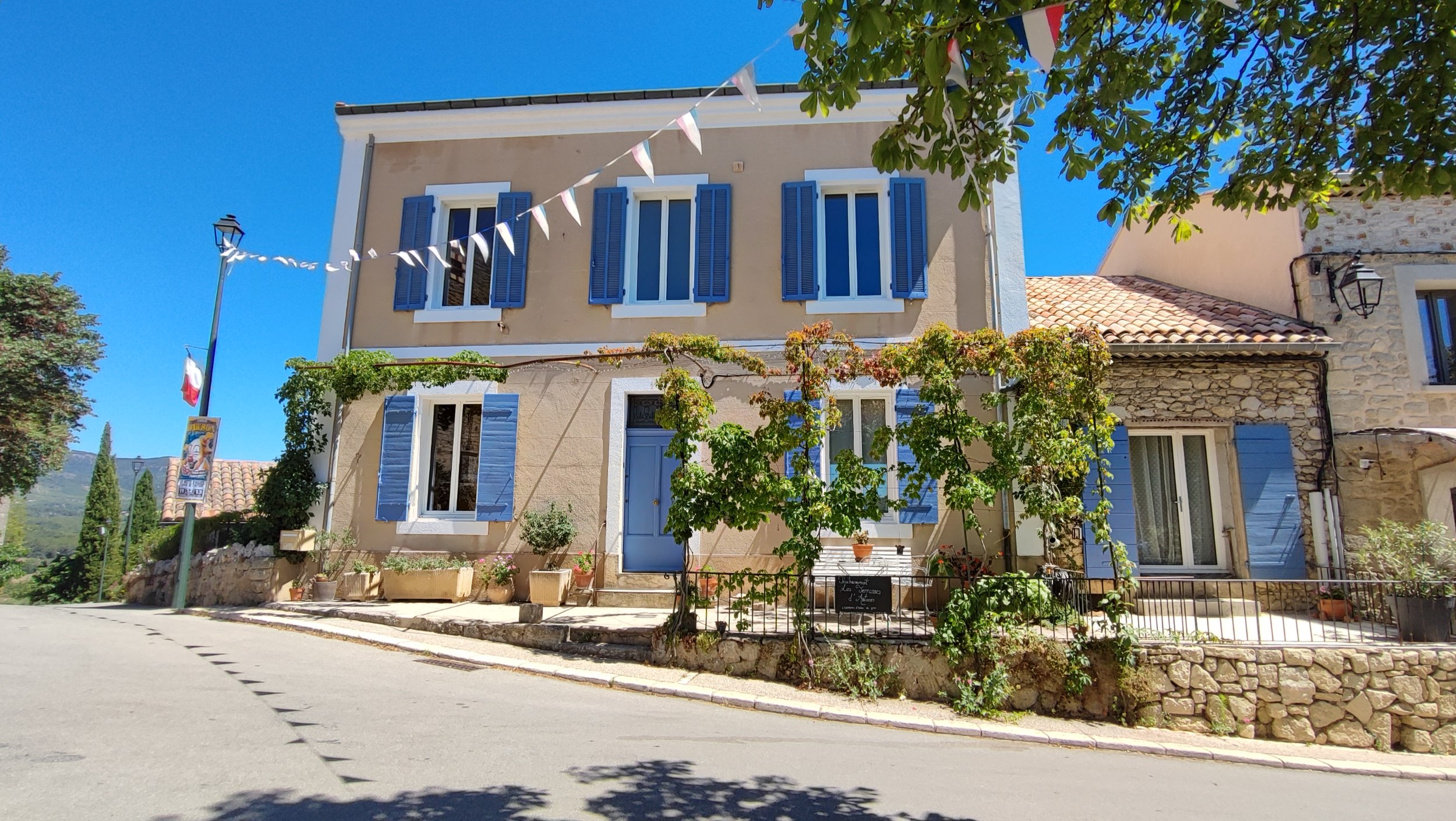 Réservation chambre hote gite Grambois meilleur tarif Luberon Provence